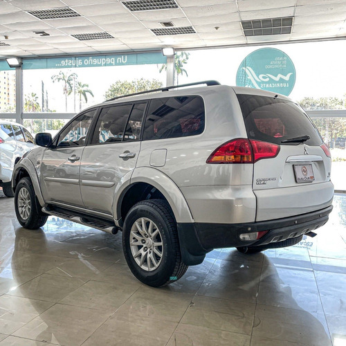Imagen 4 de 14 de Mitsubishi Montero