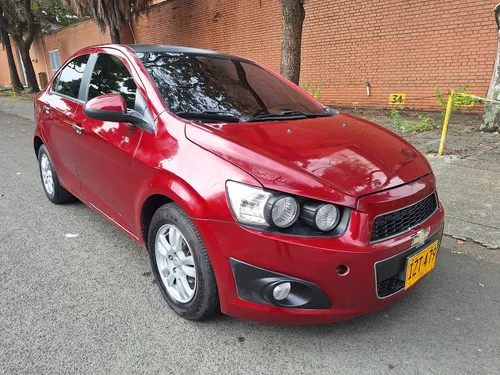 Chevrolet Sonic 1.6 Lt 5 p