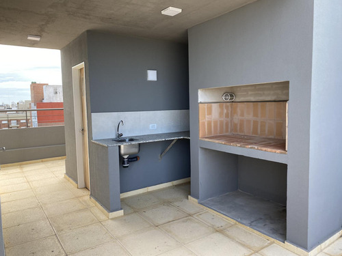 Departamento En Venta 2 Dormitorios 2 Baños Abasto A Estrena