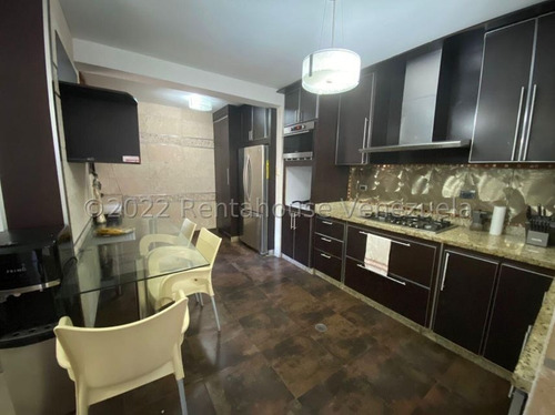 Imagen 15 de 22 de Marol Rentahouse Vende Townhouse En Lomas Del Este Valencia 23-9286