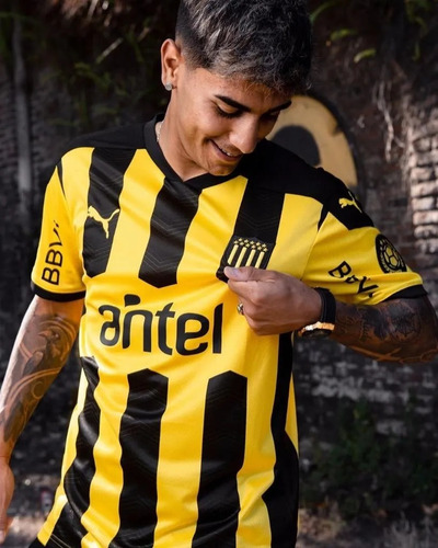 Imagen 6 de 8 de Camiseta Puma Peñarol Oficial Fútbol 2021 Adulto Hombre