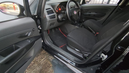 Fiat Punto 1.4 Flex 4p