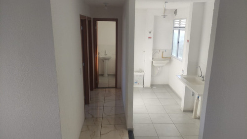 Aluga-se Apartamento Com 2 Quartos