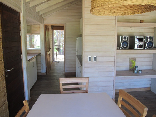 Imagen 13 de 30 de Punto Río | Tres Casas En Un Padrón, Cómodas Y En Excelente Estado