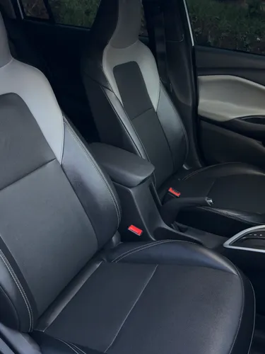 Chevrolet Onix 1.0T Premier Hatch At