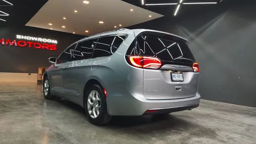 Chrysler Pacifica 2019