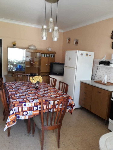 Imagen 3 de 10 de Punta Mogotes - Chalet A 2 Cuadras Del Mar Hasta 5 Personas.