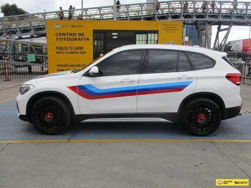 BMW X1 SDRIVE 20i 2000CC AT AA