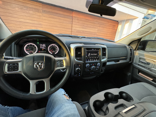 Dodge Ram Hemi 5.7 Sport Crew 4x4