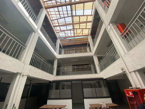 Arriendo Local Comercial Pleno Centro De La Ciudad...
