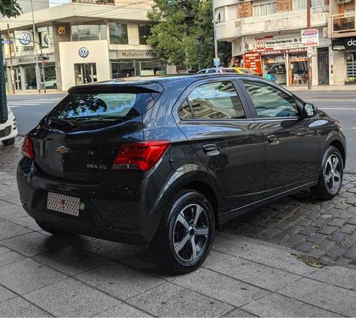 Chevrolet Onix 1.4 Ltz 98cv 2017