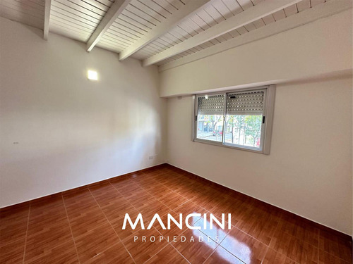 Duplex En Venta De 4 Ambientes - Villa Ballester