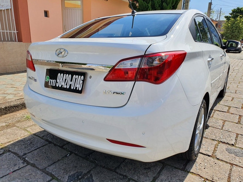 Imagem 3 de 15 de Hyundai Hb20s 2015 1.6 Premium Flex 4p