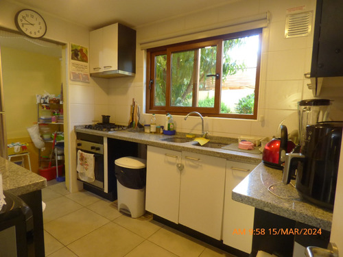 Casa Dos Pisos 3d Y 3b Más 3 Estac En Izarra De Lo Aguirre