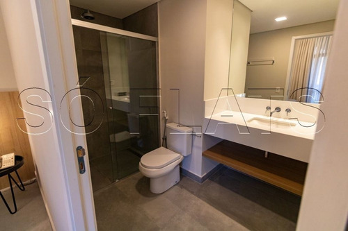 Imagem 13 de 15 de Flat No Itaim, Entre A Av. Cidade Jardim E Faria Lima - Sf34266