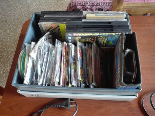 Reproductor Dvd Sanyo Modelo 9309a Con 70 Cd Aprox.