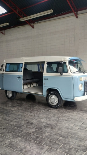 Volkswagen Kombi 1.4 Standard Total Flex 3p