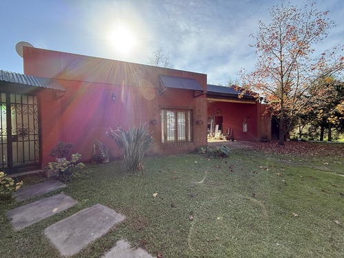 Casa En Arana - 3 Dormitorios - Amplio Terreno Parquizado - Pileta
