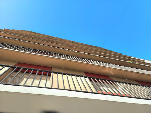 Imagen 17 de 17 de Departamento Tres Ambientes A La Calle Con Balcón Saliente