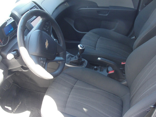 Imagen 9 de 25 de Chevrolet Sonic 1,6 Lt Mt - Unica Mano Año 2016