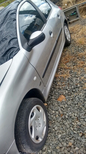 Peugeot 206 1.0 16v Selection 5p 2001 (sucata)