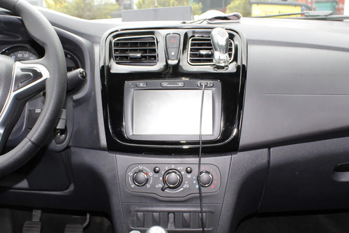 Renault Logan 1.6 Life