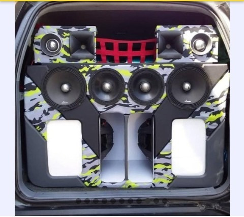 Imagen 12 de 12 de Cajones Y Empotrado De Sonido Para Carros