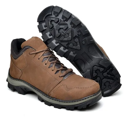 Bota masculina hotsell solado baixo
