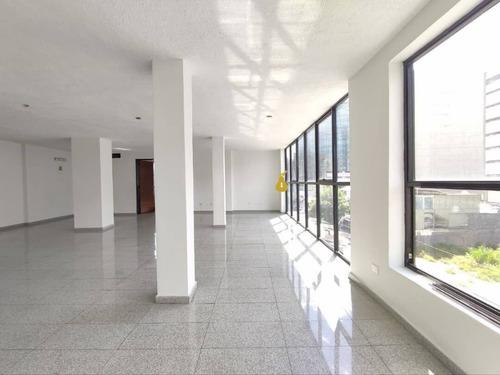 Alquiler Edificio / Local Comercial Las Mercedes