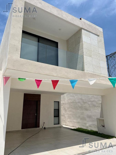 Casa En Venta Ubicado En Col. Unidad Nacional, Madero Tamaulipas.