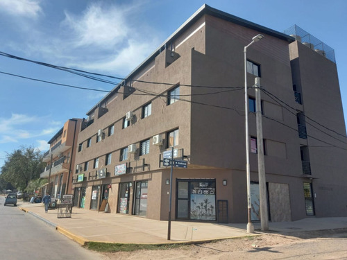 Imagen 2 de 18 de Departamento En Venta En Edificio Gutierrez