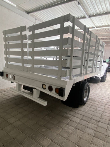 RAM 4000 CREW CAB CHASIS CAB 4X4 V8 8A