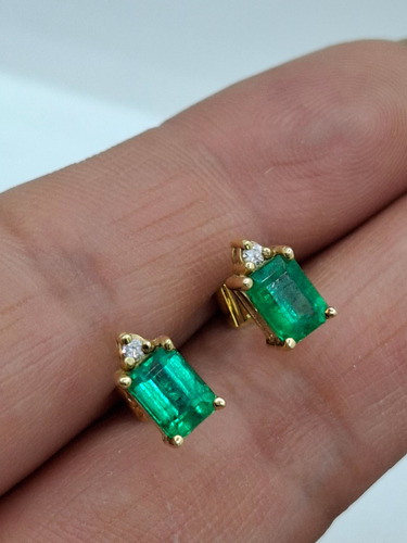 Aretes De Oro 18k 50 Pts De Esmeralda Cada Uno 4 Pts De Br Dorado