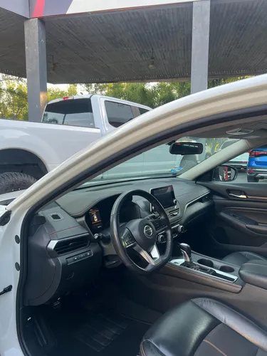 Nissan Altima Sr 2.0 Lts