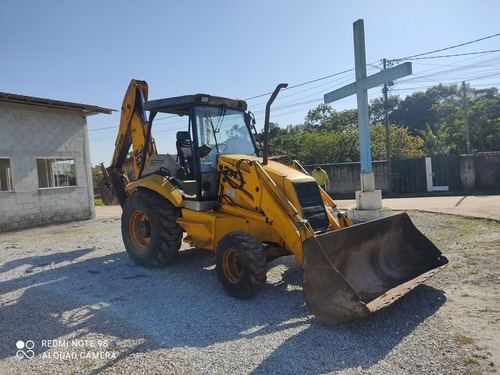 Imagem 8 de 8 de Jcb