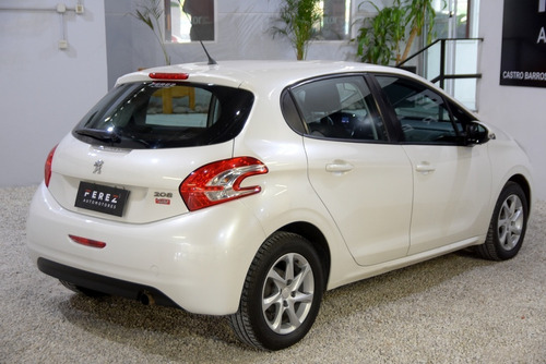 Peugeot 208 Allure 1.5 Nafta 2014 Blanco Excelente Estado!!!