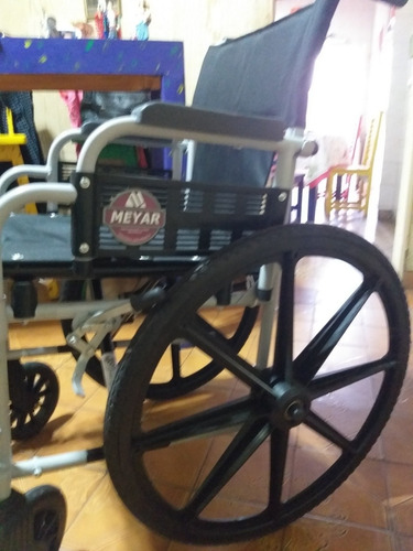 Imagen 2 de 4 de Silla De Ruedas Meyar