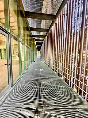Oficina En Renta En Corporativo Distrito Sur, En El Corazón De Periférico Sur.