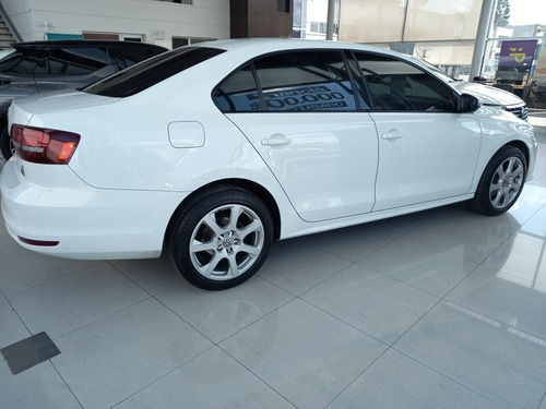 Volkswagen Vento 2017 1.4 Comfortline 150cv