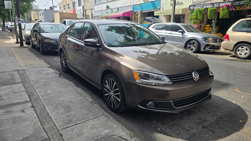 Volkswagen Jetta 2.5 Bicentenario Tiptronic At