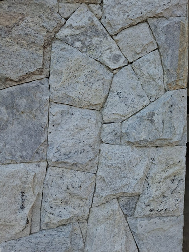 Branco Aré - Formato Orgânico - Irregular - Pedra Natural Branco Natural