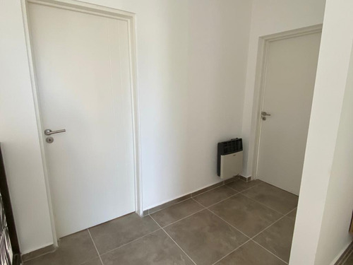 Venta - Lomas Del Chateau - 2 Dormitorios - Divino!!