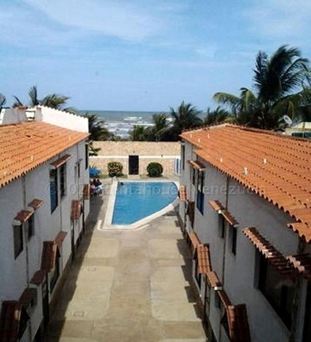 Imagen 3 de 30 de Ls Vende Town House Tucacas 23-3910