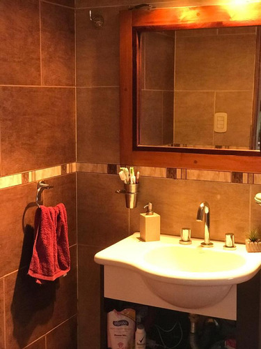 Casa En Venta - 3 Dormitorios 2 Baños 1 Pileta 1 Cochera - 230mts2 - Los Hornos