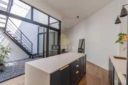 Venta Casa Pocitos 3 Dormitorios Con Garage! Moderna A Estrenar!