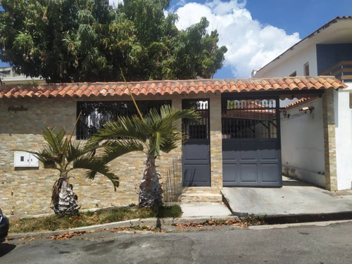 Imagen 1 de 30 de Casa En Venta - Urb Colinas De Los Ruices- Yvelisse Herrera Asesor Inmobiliario Re/max Vip Lpg 04241767041