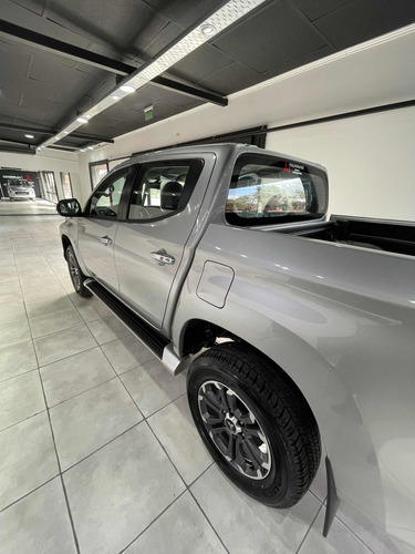 Imagen 4 de 17 de Mitsubishi L200 2022 2.4 Di-d High Power 181cv 2023 0km