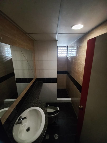 Imagen 8 de 14 de Hotel En Av Andrés Bello En Venta