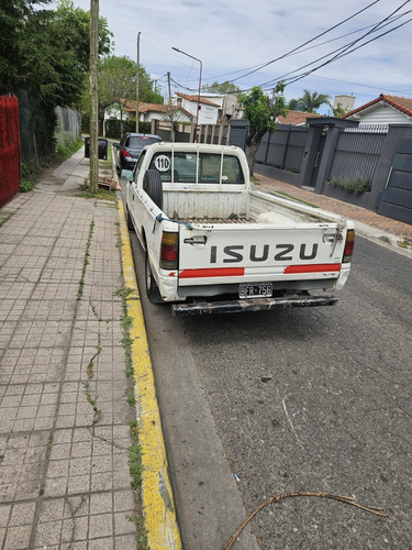 Isuzu Pick-Up 2.5 Aa D/c 4x2