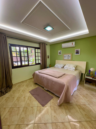 Casa Moderna Com 4 Suítes E Painel Solar Em Vargem Grande